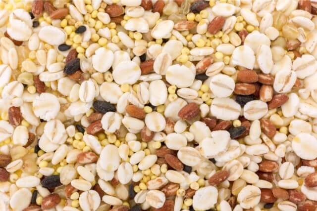 雑穀パウダーでいつもの味噌汁の栄養アップ
